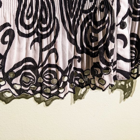 Violet and Claire paisley top, women's size large - Picture 7 of 9